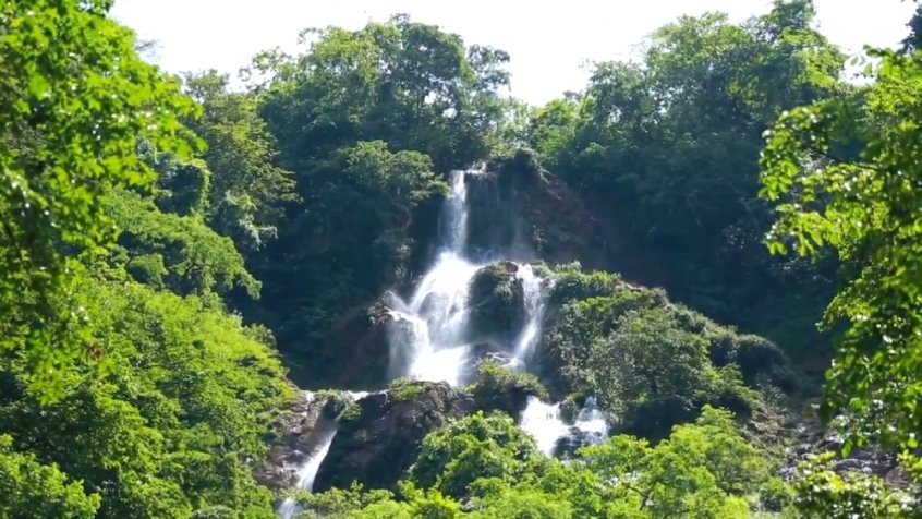 Las Cascadas - raw vegan intentional community - Costa Rica - waterfall - Fruit-Powered