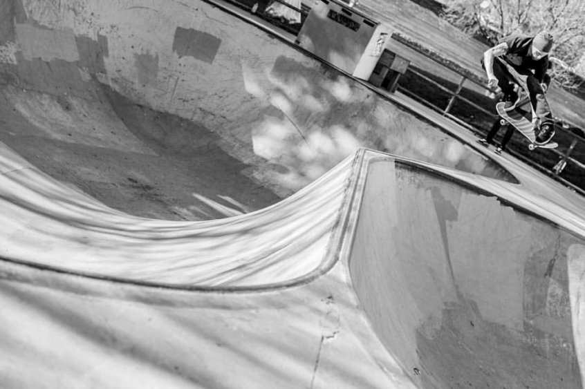 Chris Kendall skateboarding - melon air transfer - Fruit-Powered